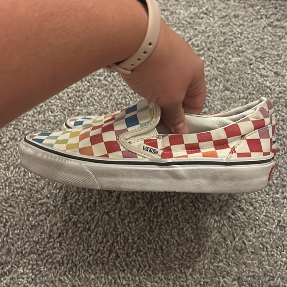 Vans - Picture 5 of 11
